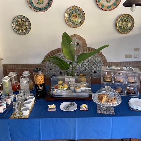 Villa Megna - Green Paradise B&B Palermo Dış mekan fotoğraf