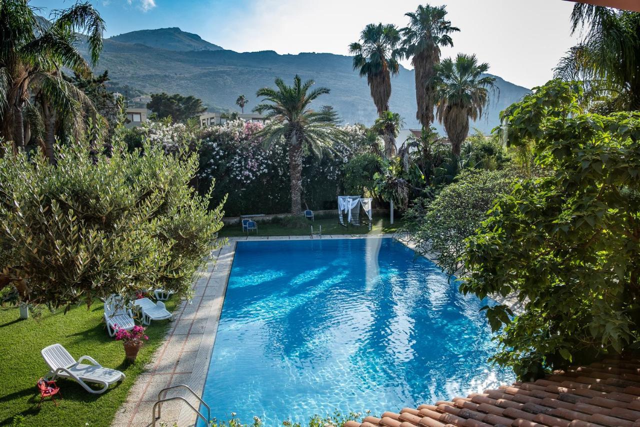 Villa Megna - Green Paradise B&B Palermo Dış mekan fotoğraf